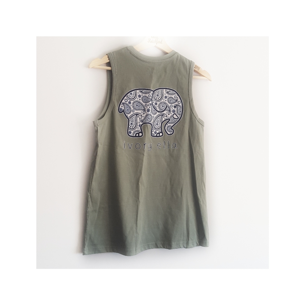 ▪︎Ivory Ella▪︎Women's Muscle Tank